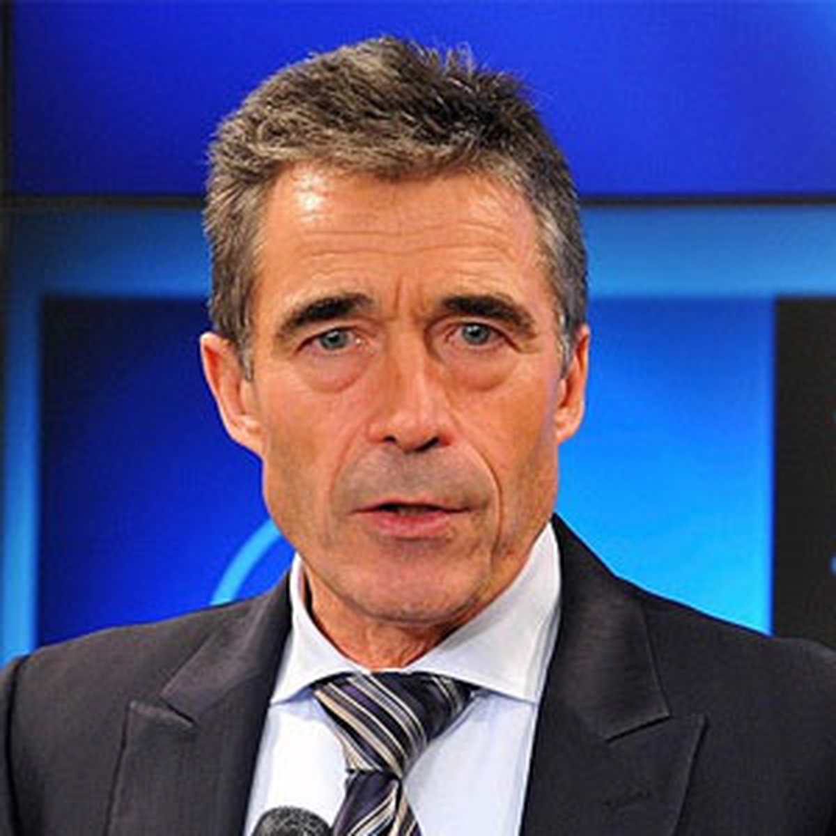 NATO Rusya\'dan Hala Çekilme Bekliyor