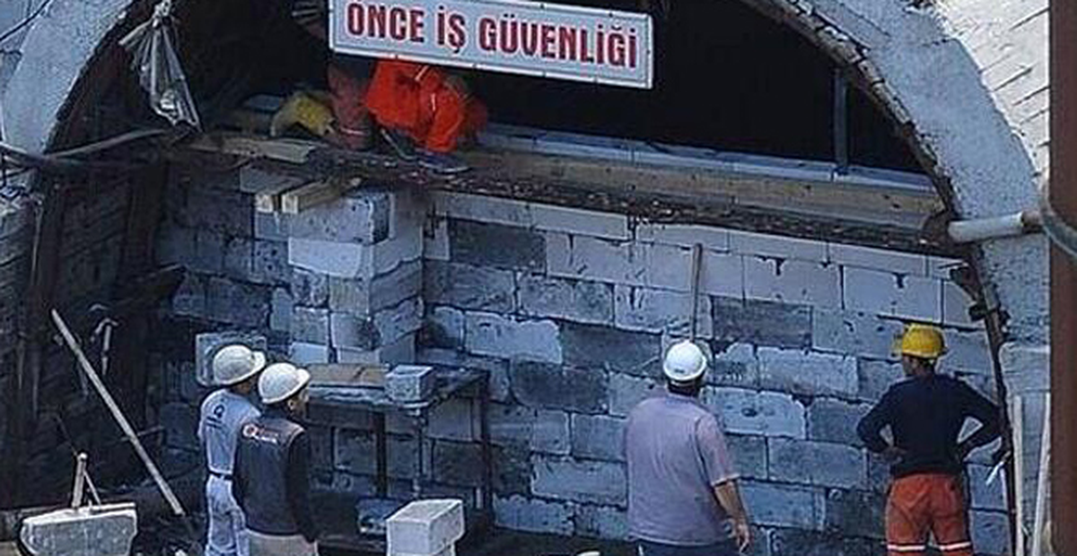 Facia Madeninin Görüntülerindeki Sözler Yürek Dağladı