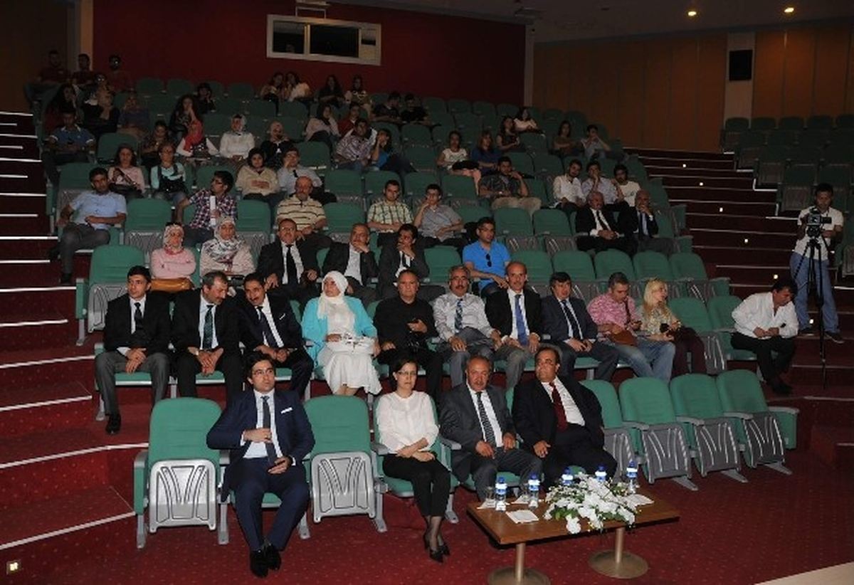 Prof. Dr. Mehmet Çelik ADÜ\'de Yakın Türk Tarihini Anlattı