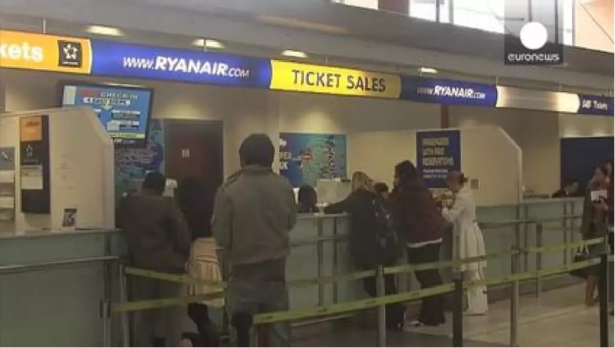 Ryanair\'in Yıllık Karı Düştü