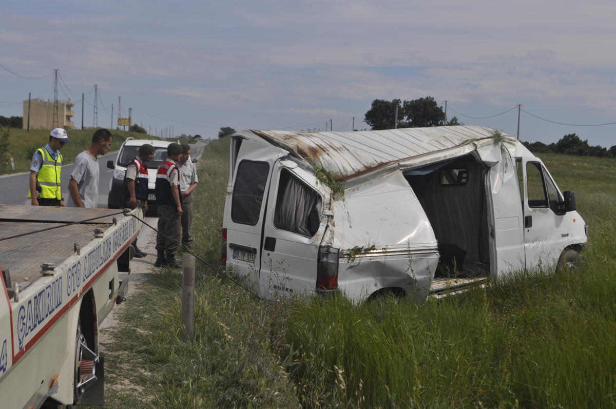 Tekirdağ\'da Trafik Kazaları: 5 Yaralı