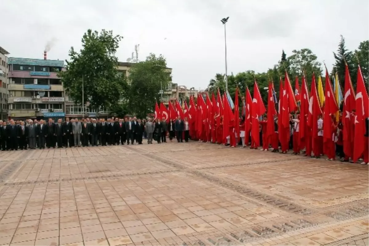 Trabzon\'da 19 Mayıs Atatürk\'ü Anma Gençlik ve Spor Bayramı Buruk Kutlandı