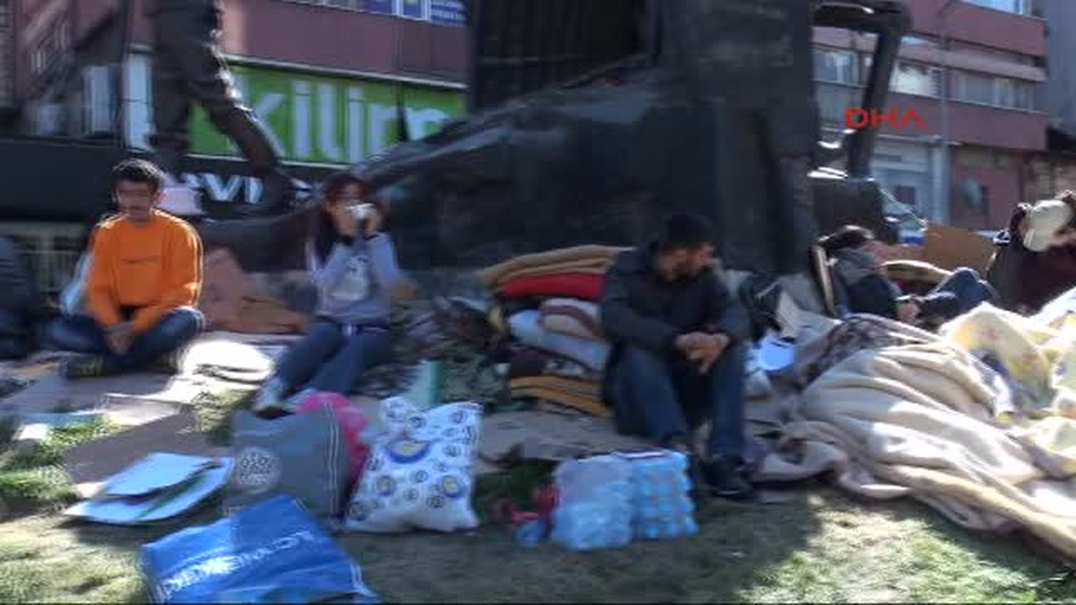 Zonguldak\'ta 8 Öğrenci Soma İçin Açlık Grevinde