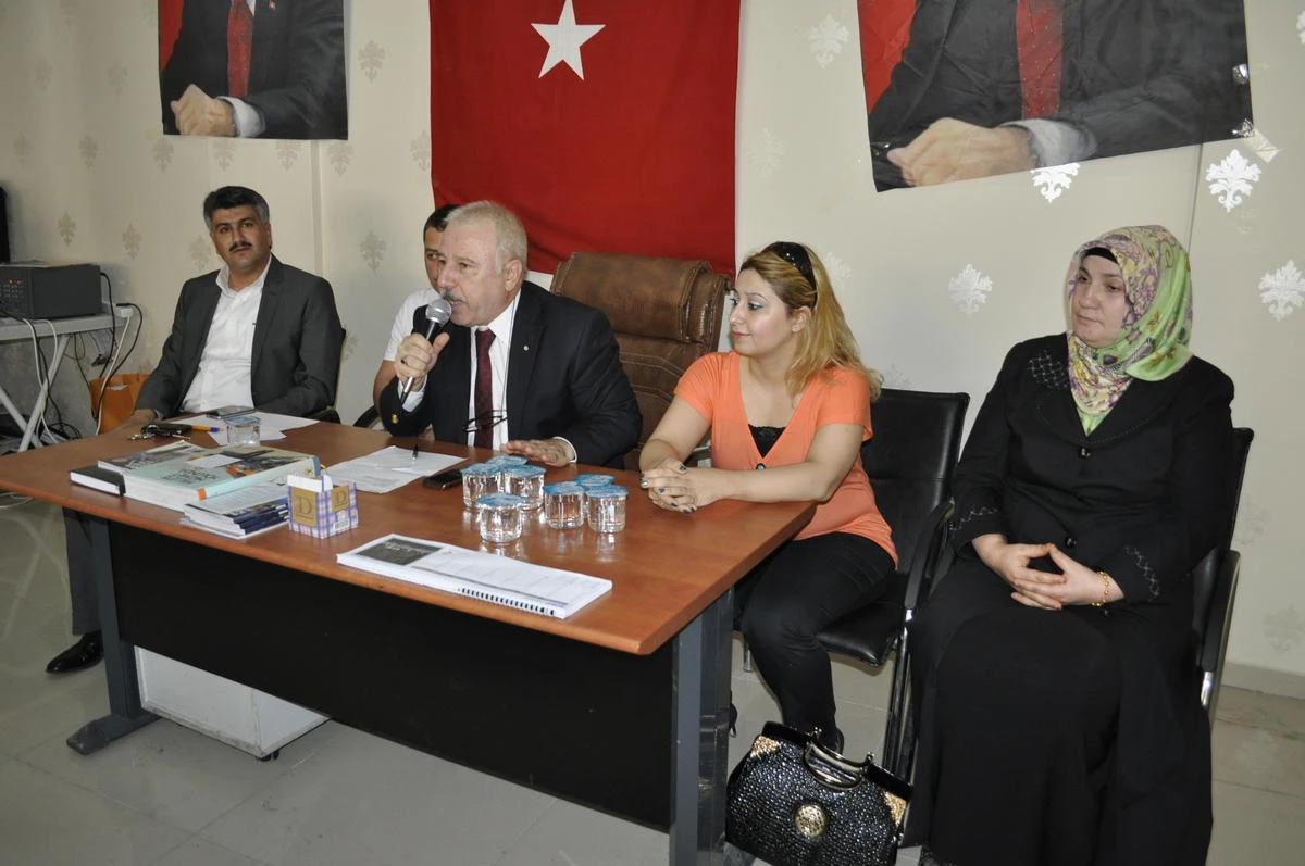 AK Parti Nusaybin\'de Mayıs Ayı İlçe Danışma Meclisi Toplantısını Yaptı