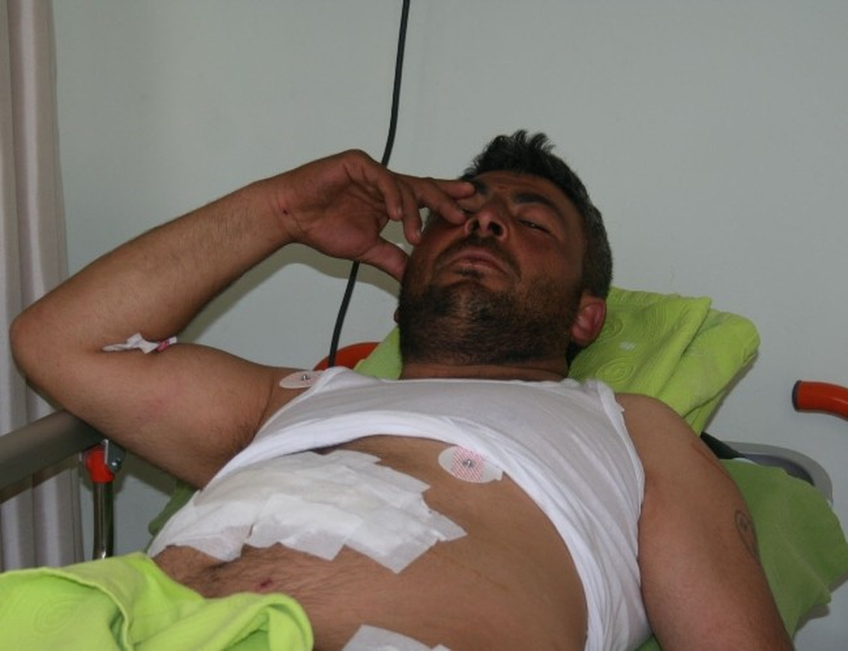 Ayıdan Ölü Taklidi Yaparak Kurtuldu