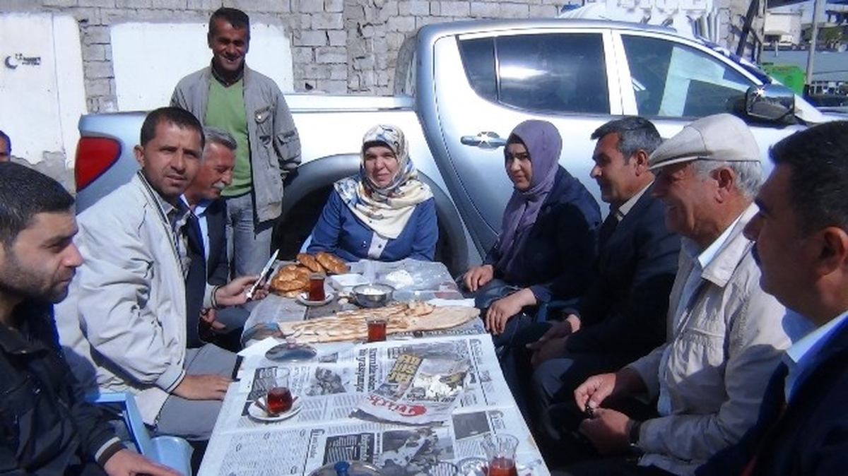Başkan Keskin Esnaflarla Kahvaltı Yaptı