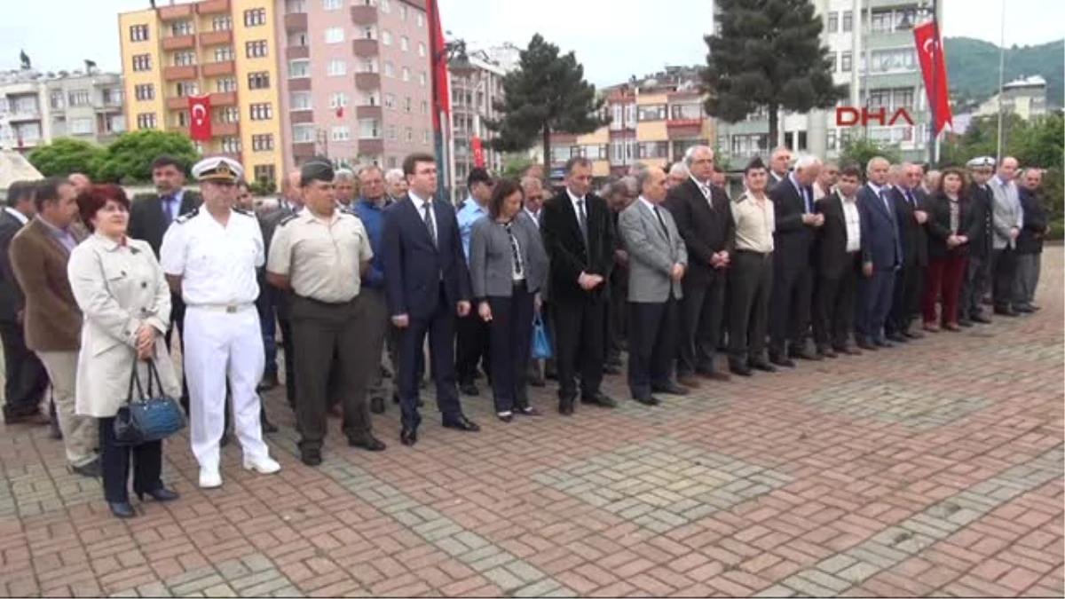 Beşikdüzü\'nde Deniz Faciası Kurbanları Anıldı