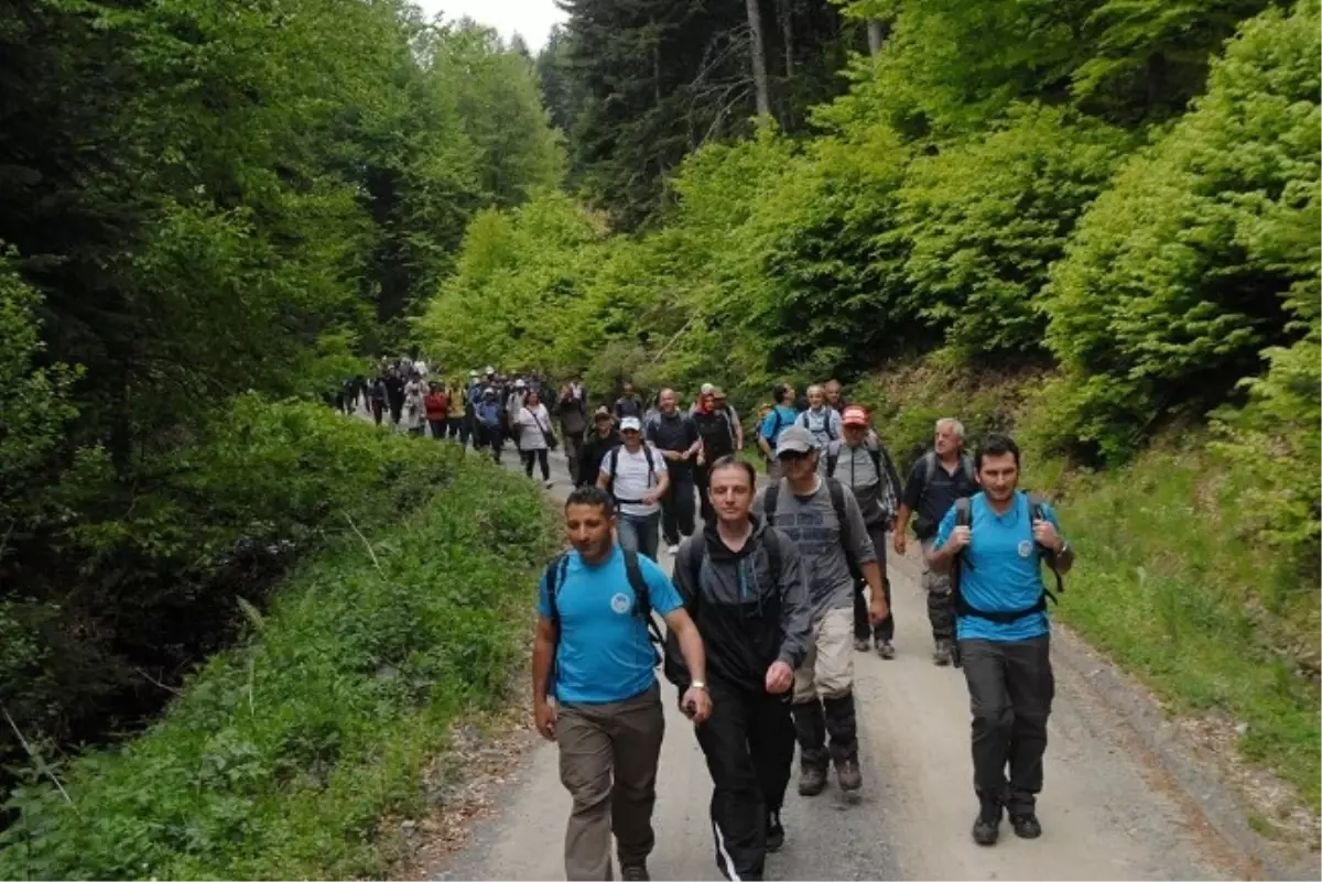 Doğa Tutkunları Geçişe Yürüdü