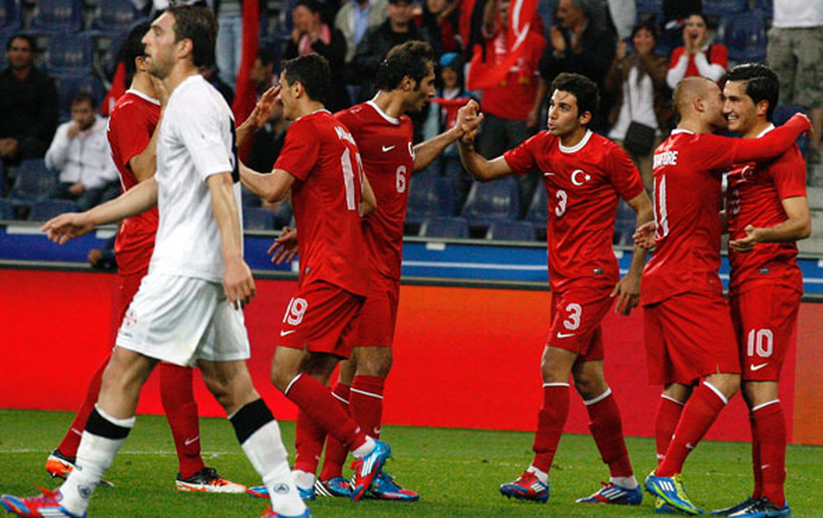 Milliler İlk Sınavını Kosova\'ya Karşı Veriyor