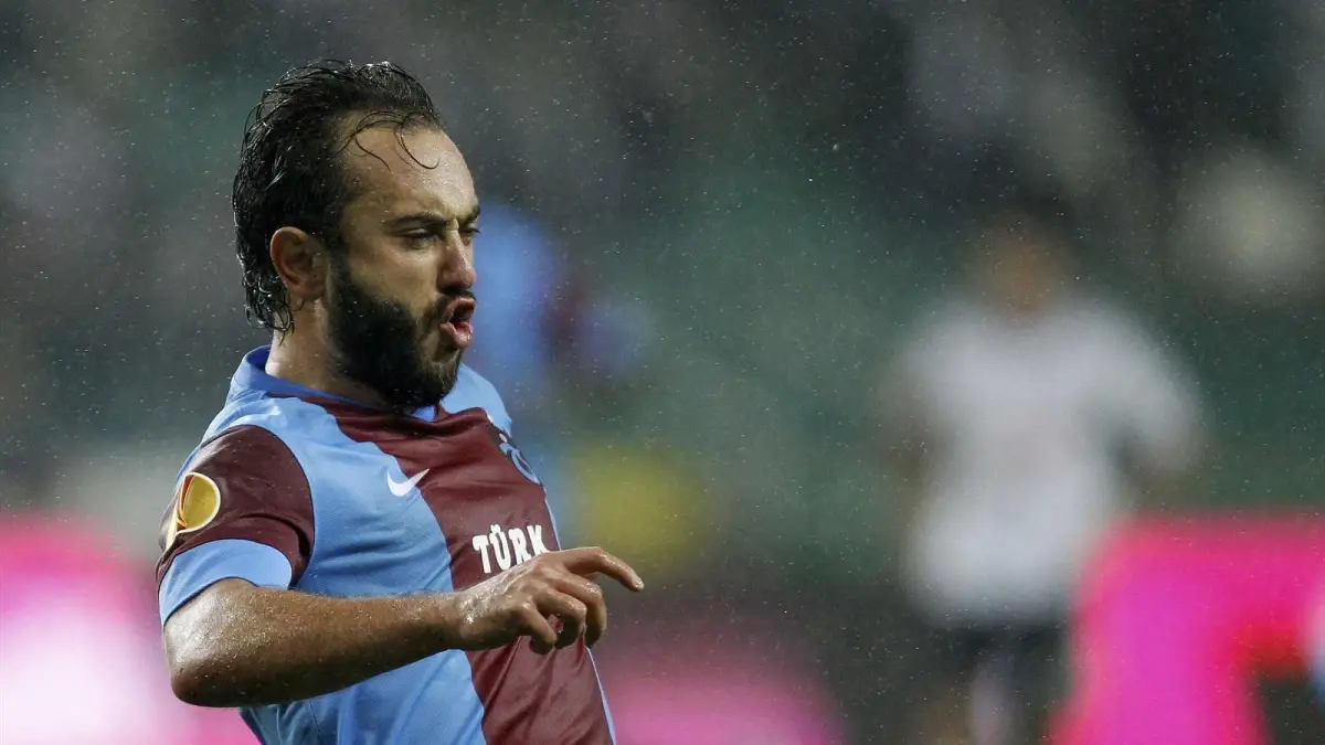 Olcan Adın\'ın Twitter Hesabı Hacklendi, Galatasaray Twiti Atıldı