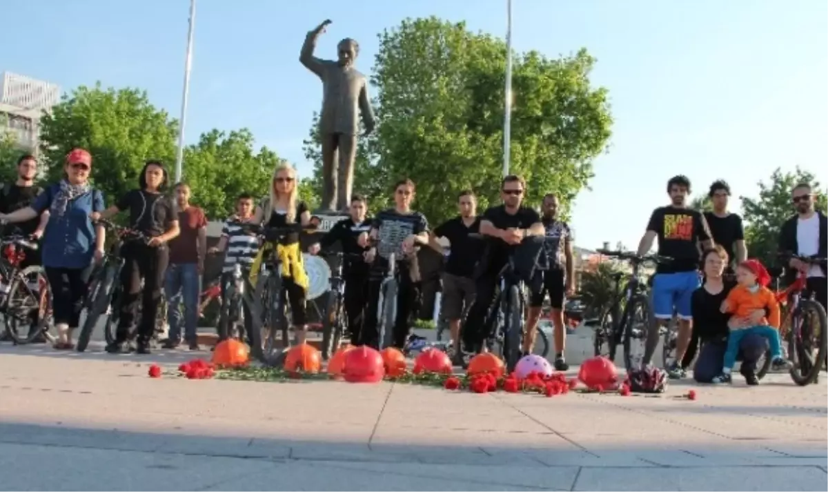 Yalova'da Soma'da Hayatını Kaybedenler İçin Sessiz Sürüş
