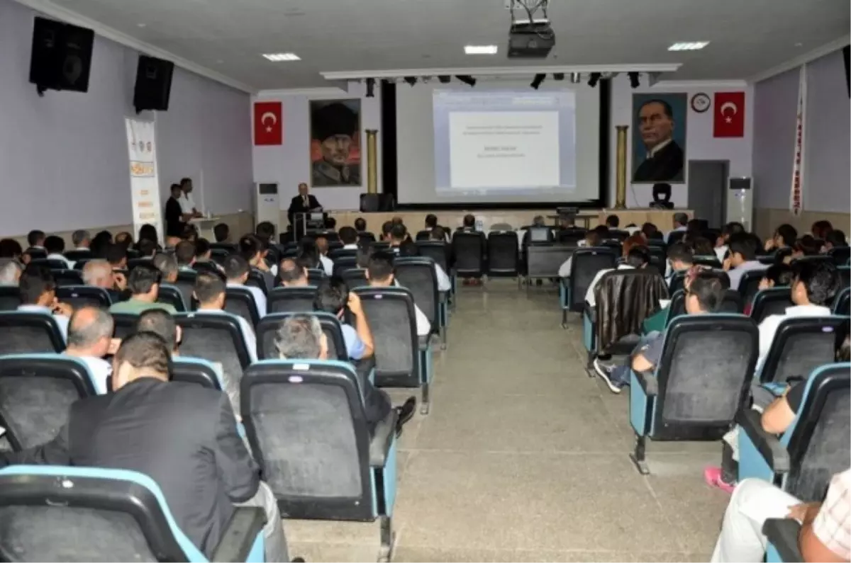 Yeşiltaş İlk Toplantısını Okul Müdürleri ile Yaptı