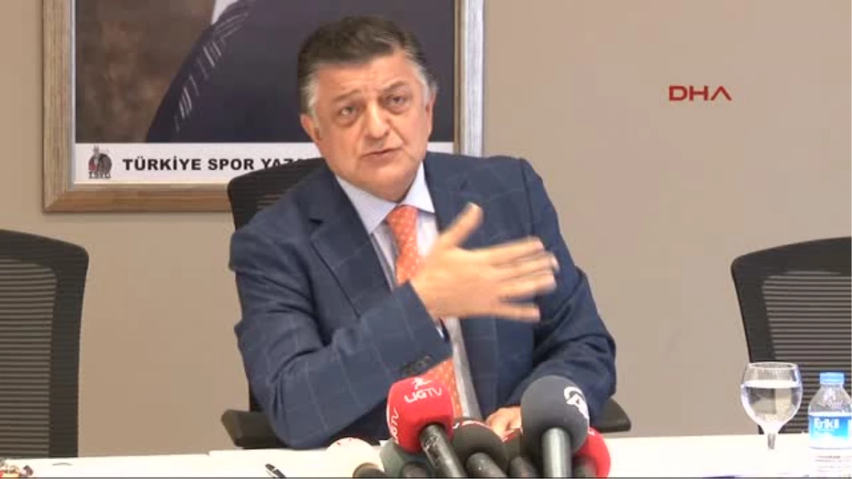 Yılmaz Vural Futbolcular Parasını Alsın Diye Uğraşırken Arkamdan Hançerlendim