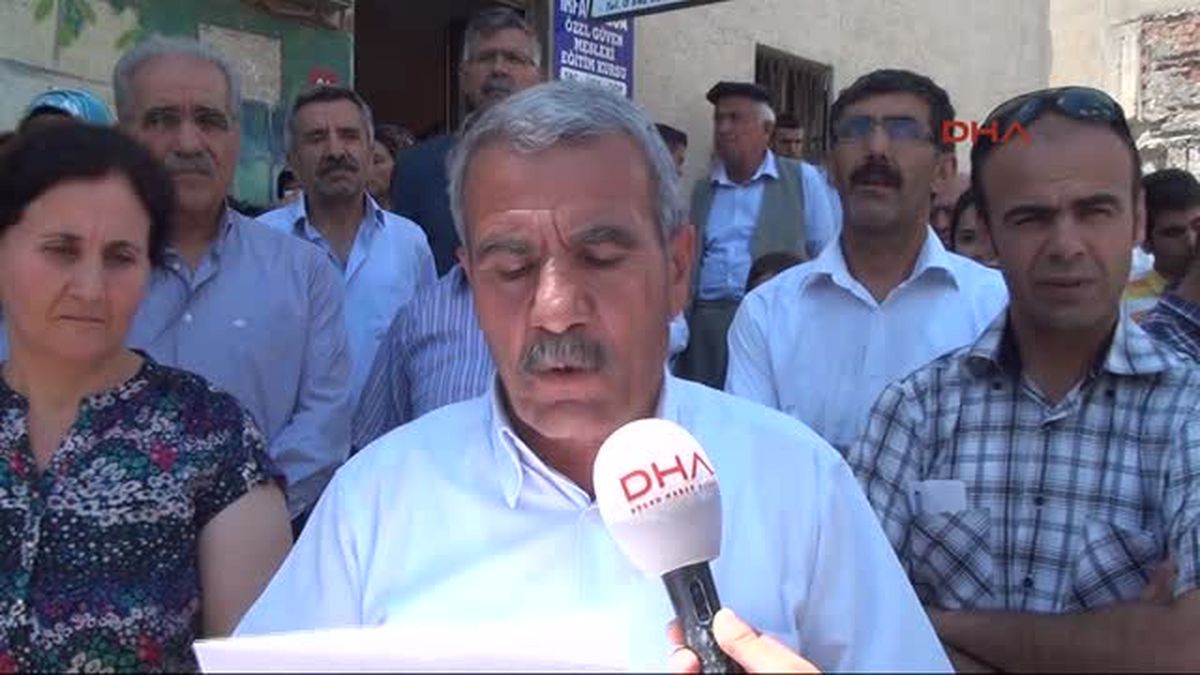 Adıyaman\'da BDP\'lilerden Barzani\'ye Tepki