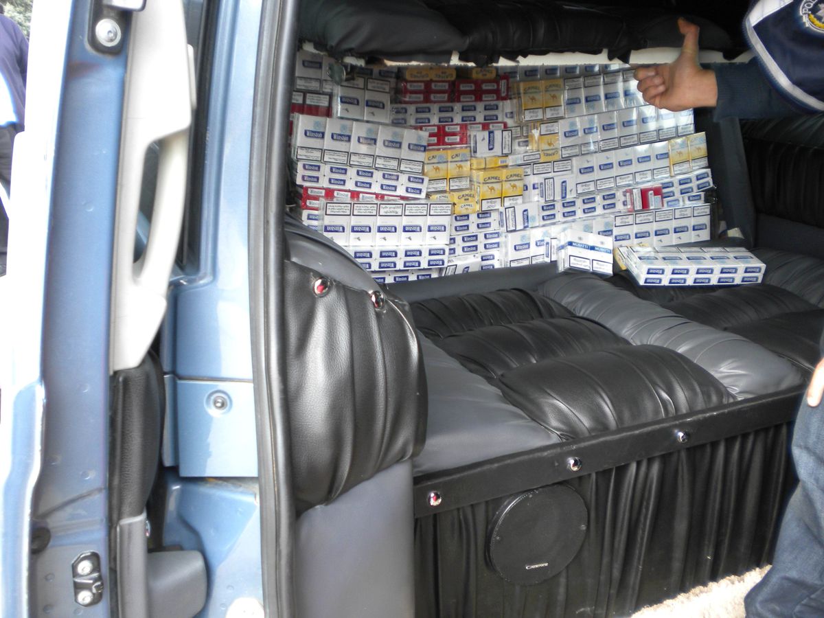 Samsun\'da 10 Bin 440 Paket Kaçak Sigara Ele Geçirildi