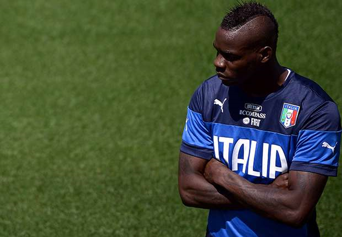 Balotelli\'ye İtalya Kampında Şok