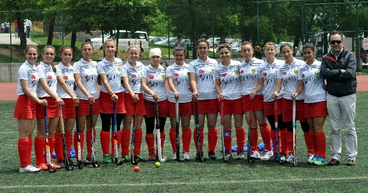 Bolu\'da Hokey Açık Alan Süper Lig Maçları Başladı