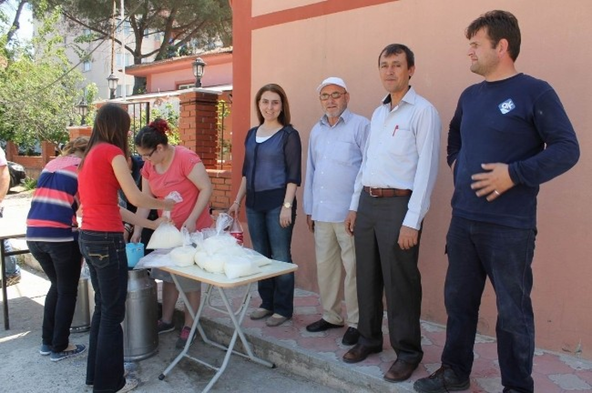 Dünya Süt Gününde Beş Ton Süt Dağıtıldı