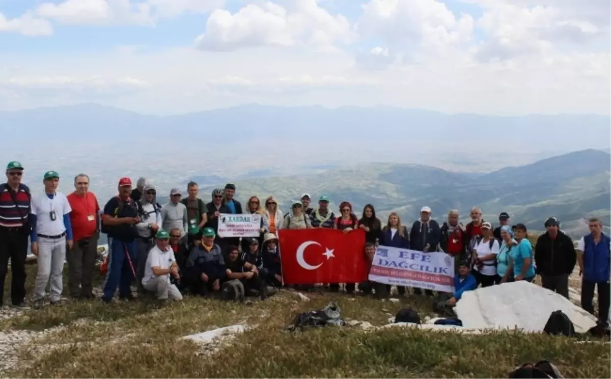 Efe Dağcılar Keldağ\'da Zeus\'un İzinde Yürüdü