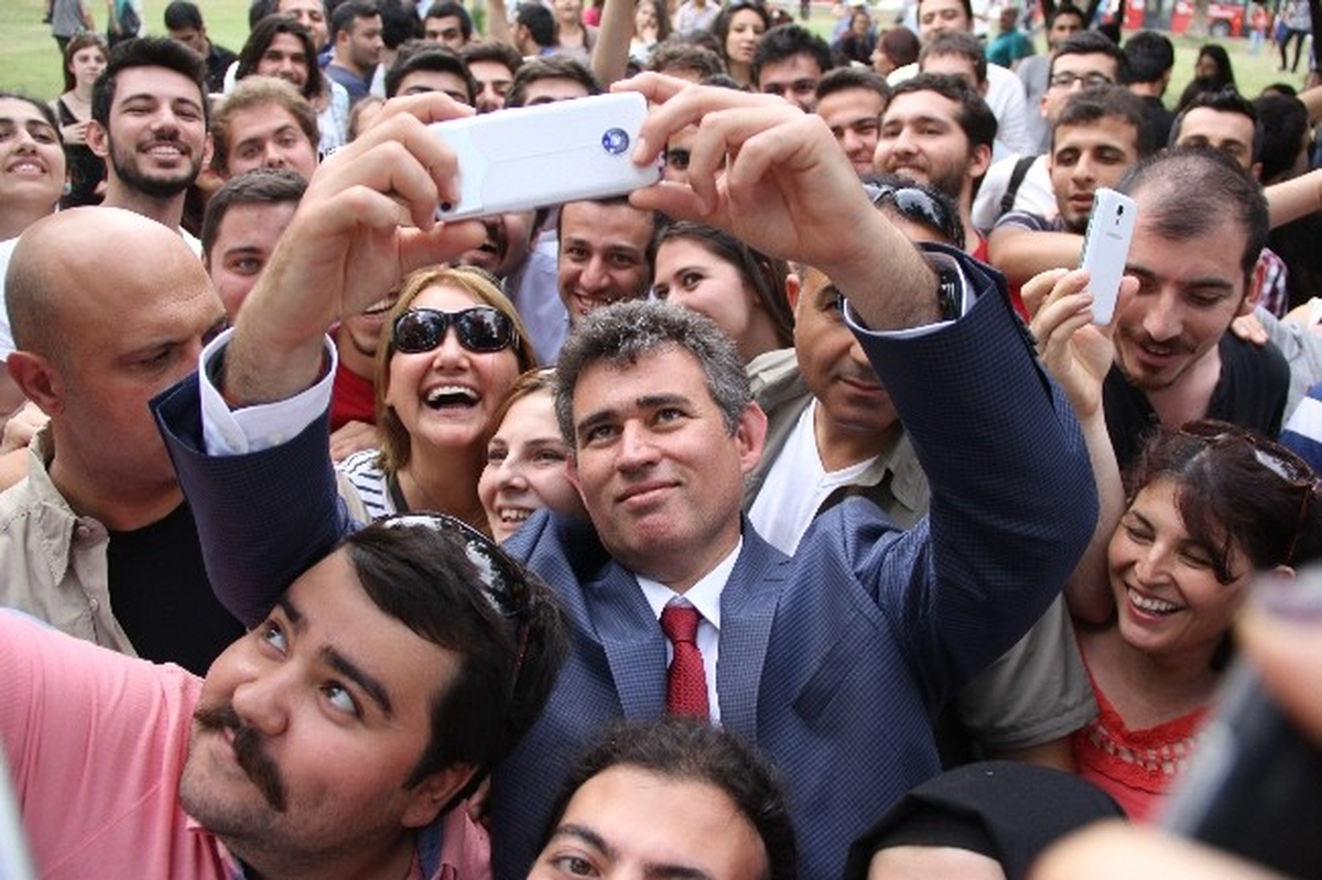 Feyzioğlu, Çukurova Üniversitesi\'nde Öğrencilerle Bir Araya Geldi