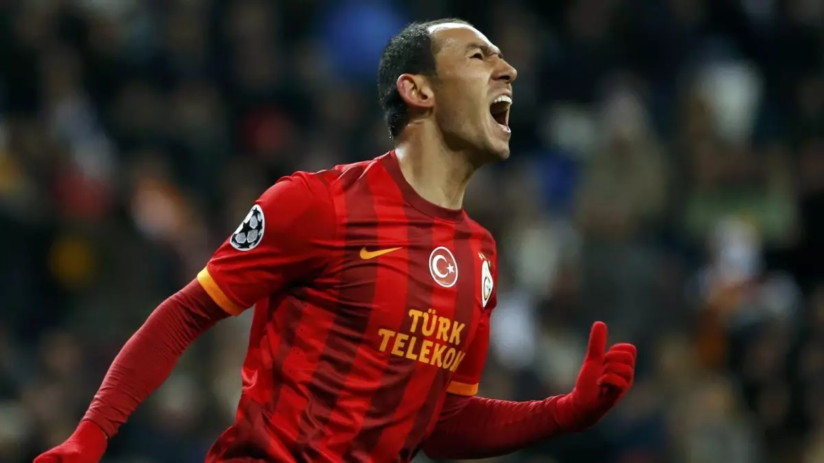 Galatasaray\'da Umut Bulut Ameliyat Edildi