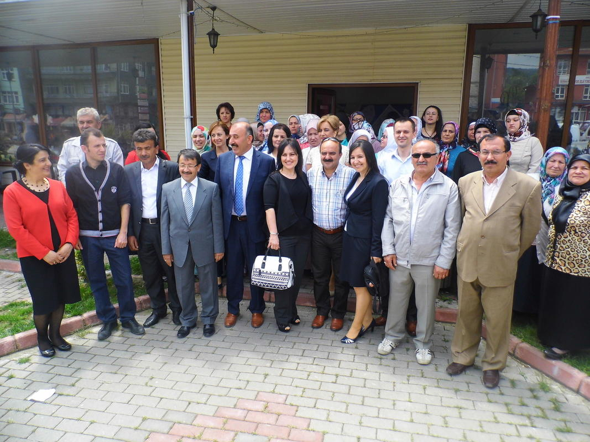 Gökçebey Halk Eğitimi Merkezi Kursiyerlerinden Sergi