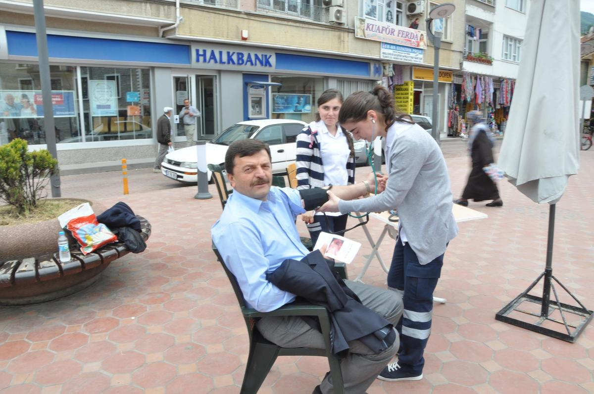 İnebolu\'da Tansiyon Ölçme Kampanyası