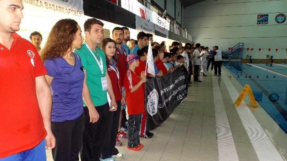 Özel Sporcular Türkiye Yüzme Şampiyonası Bursa\'da Yapılıyor