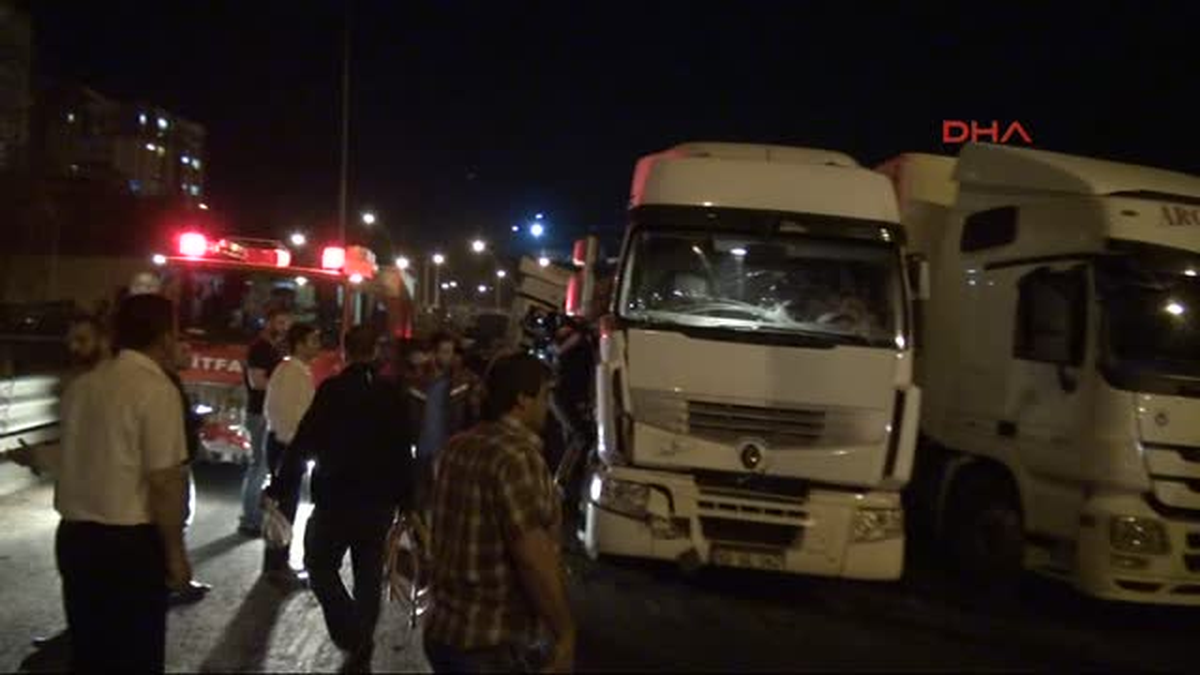 Tem Otoyolundaki Zincirleme Trafik Kazası