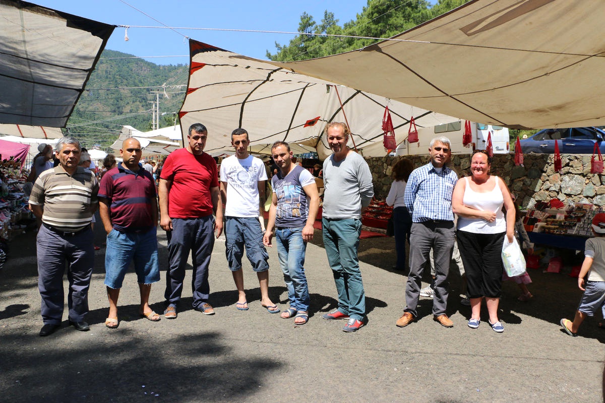 Turistik Pazarın Kapatılmasına Pazarcı Tepkisi