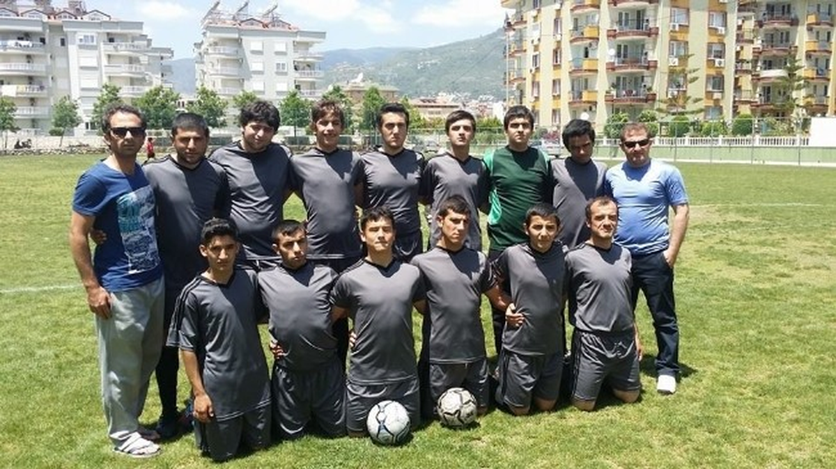 Yalovalı Yıldızlar, Alanya\'dan 3 Puanla Döndü