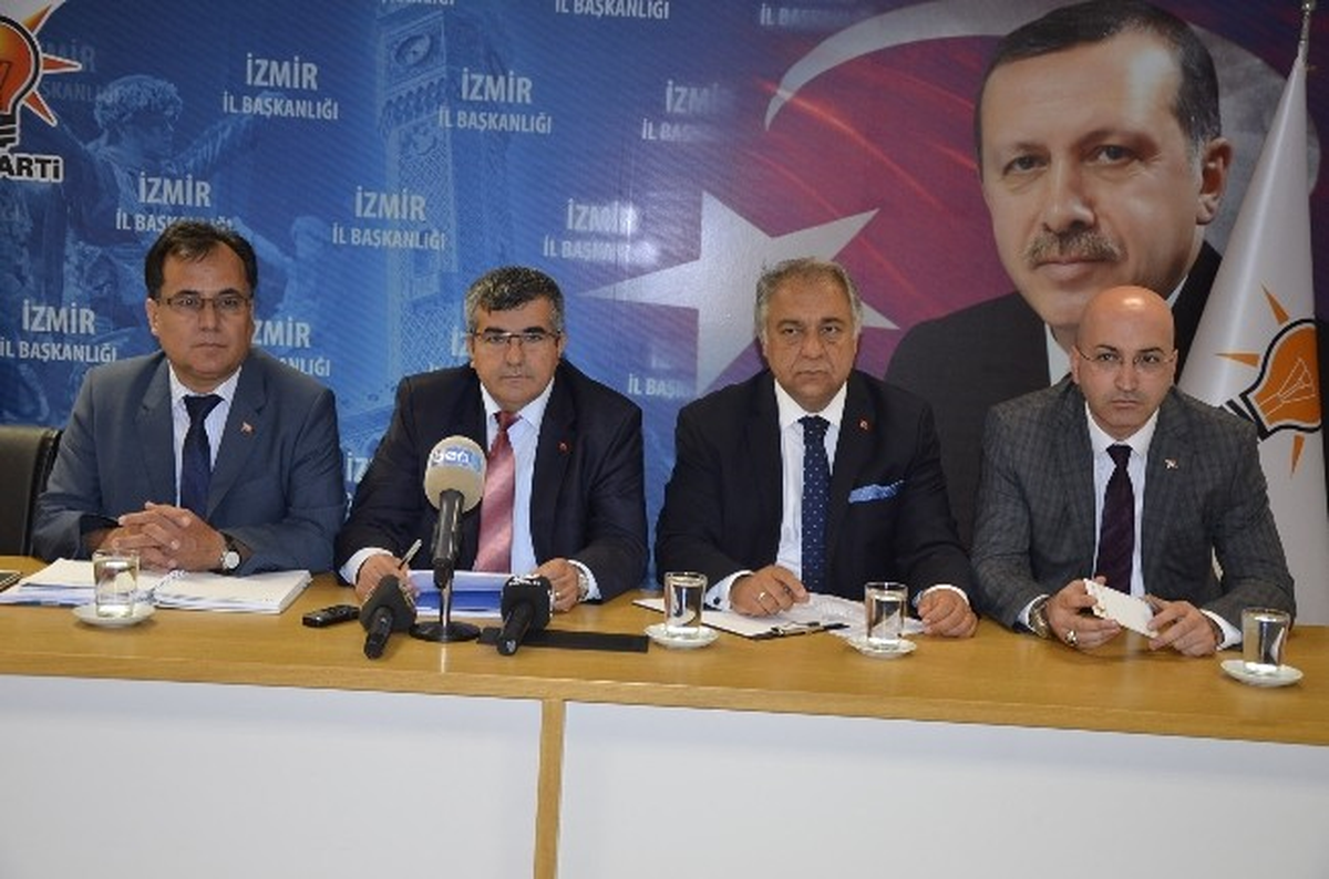 AK Parti İzmir Büyükşehir Belediyesi Grup Başkanvekili Bilal Doğan Açıklaması