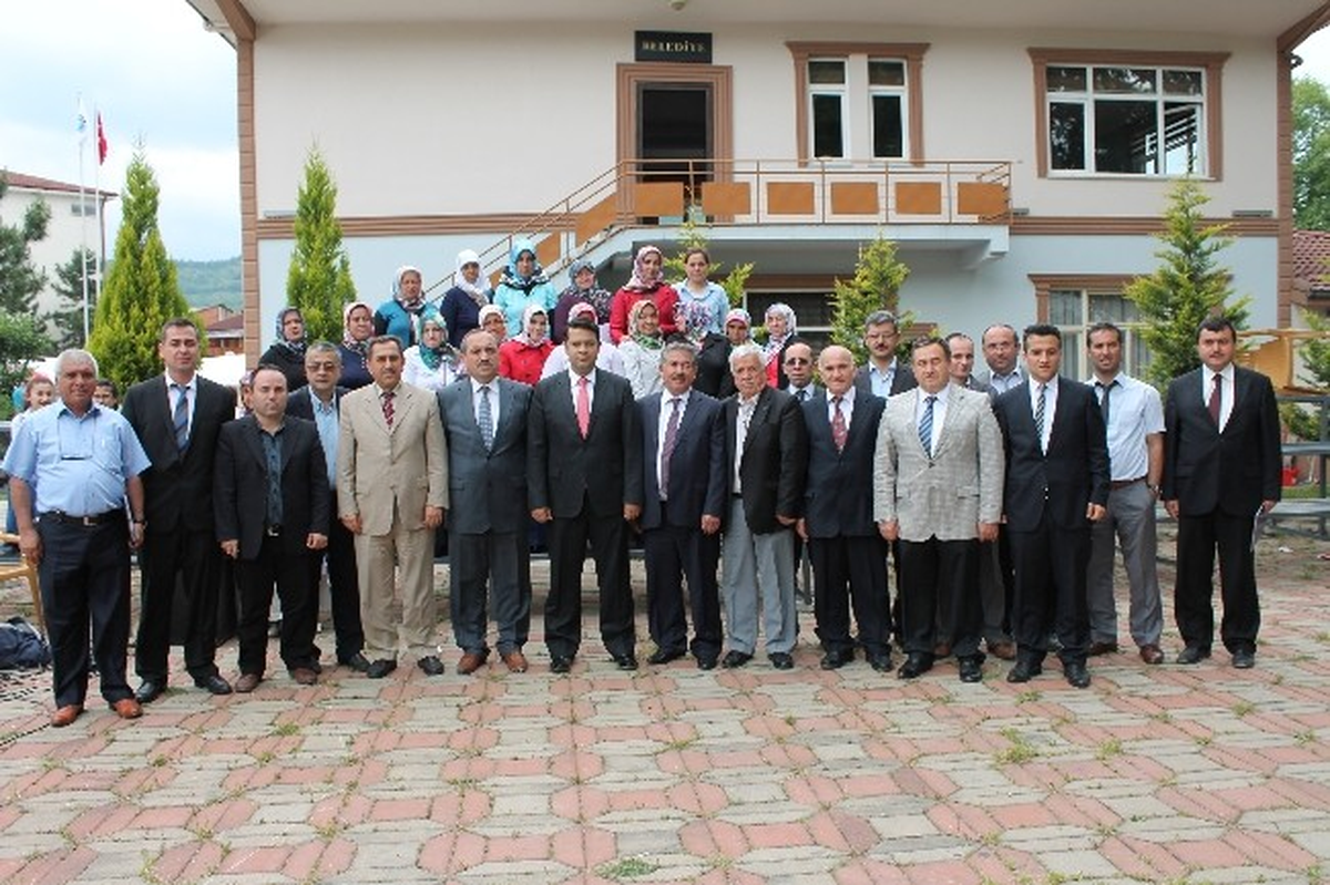 Arı Yetiştiricileri Belgelerini Aldı