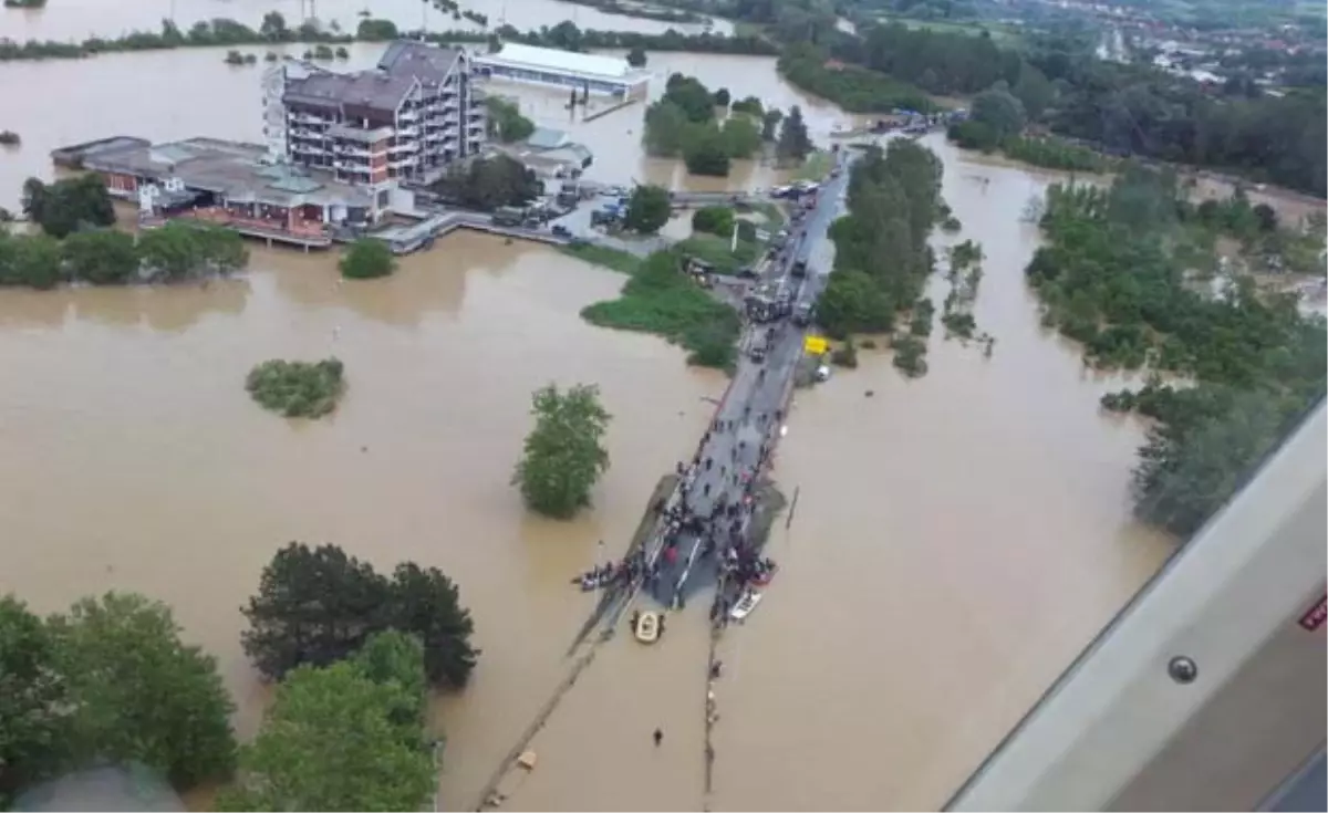 Bosna Hersek\'deki Selden Ders Çıkarmalıyız"