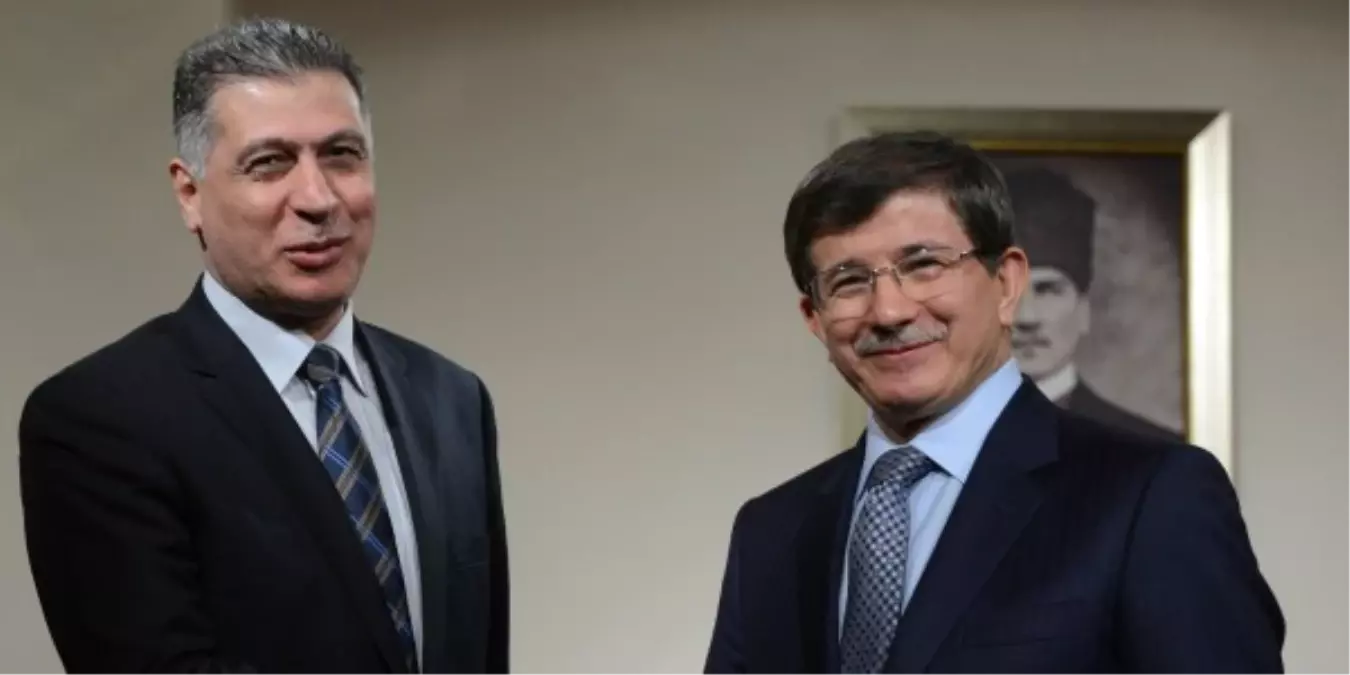 Davutoğlu, Irak Türkmen Cephesi Başkanı Salihi ile Görüştü