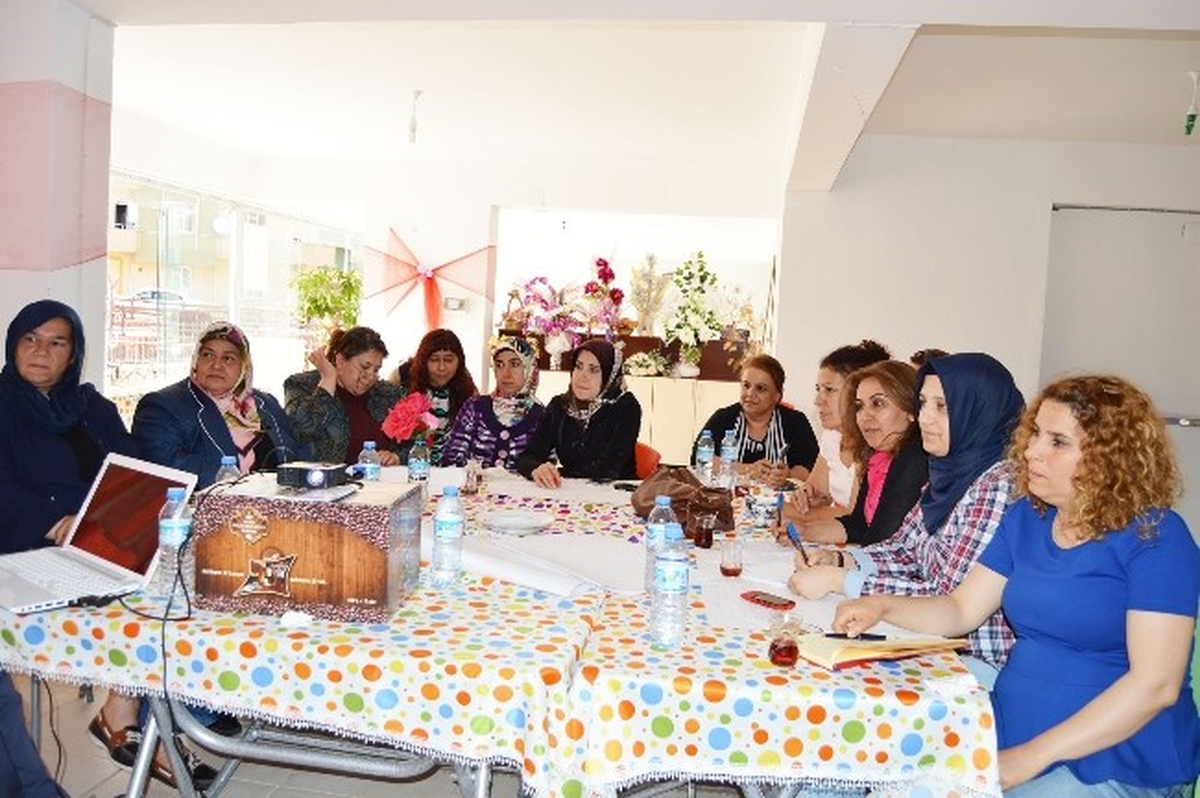 Besni\'de Kadının Güçlendirilmesi Semineri