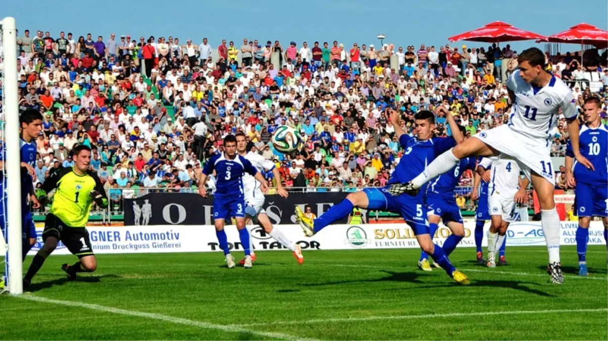 Bosnalı Futbolculardan Yardım Çağrısı