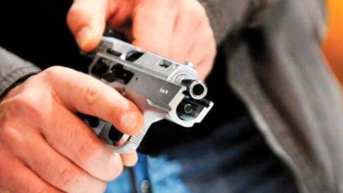 Cinnet Getiren Kişi, Aile Fertlerine Kurşun Yağdırdı