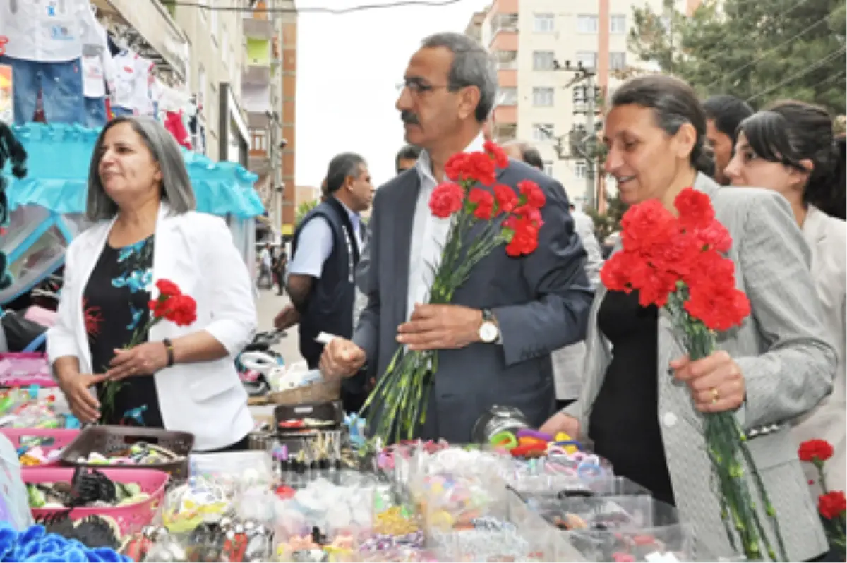 Eş Başkanlar Kaldırım İşgaline Karşı Esnafı Ziyaret Etti