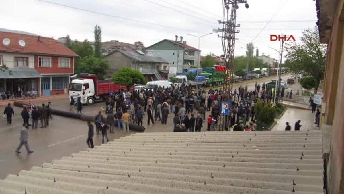 Ölümlü Kaza Halkı Sokağa Döktü