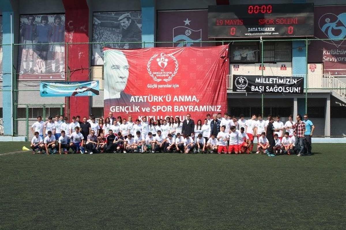 Trabzon\'da Özel Sporcular Sahaya İndi