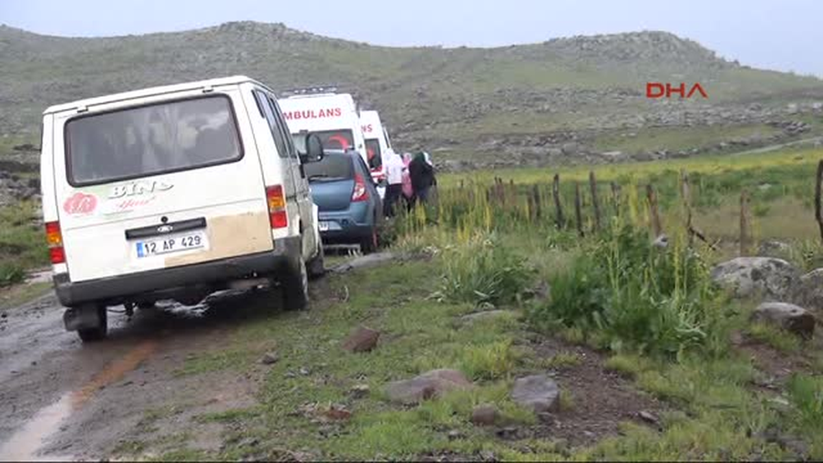 Üzerlerinde Yıldırım Düşen 3 Çoban Yaralandı