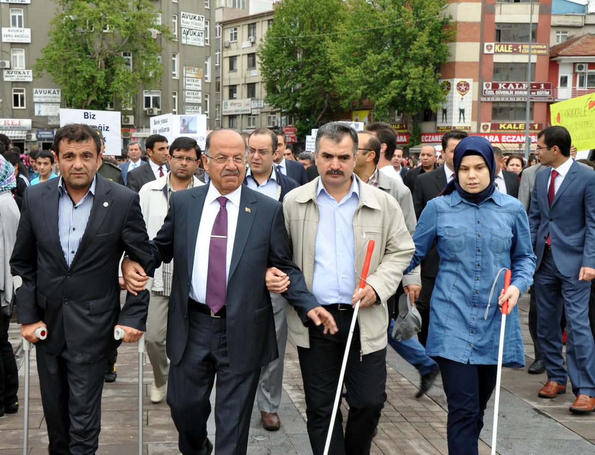 Engelsiz Yaşam İçin Yürüdüler