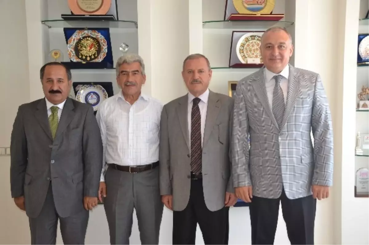 Ayakkabıcılar Federasyonu Başkanı Buğur'dan Sevimçok'a Ziyaret