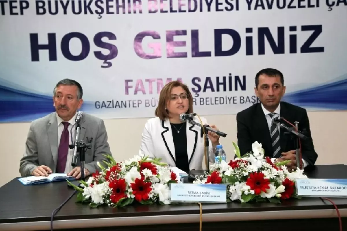 Başkan Fatma Şahin İlçelere El Attı