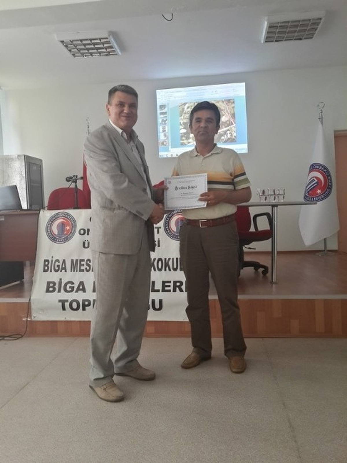 Biga\'nın Anıtsal Ağaçları Masaya Yatırıldı