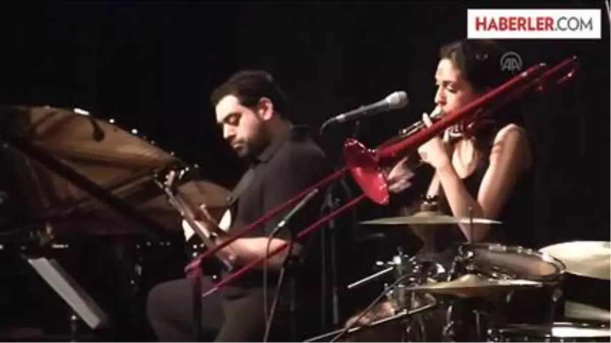 Fatih Erkoç\'tan "Akustik Quartet" Konseri