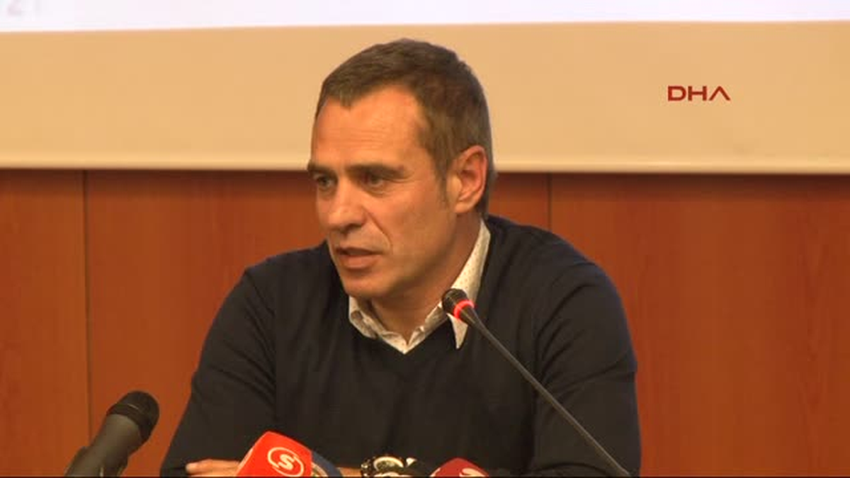 Fenerbahçe Teknik Direktörü Yanal Açıklaması