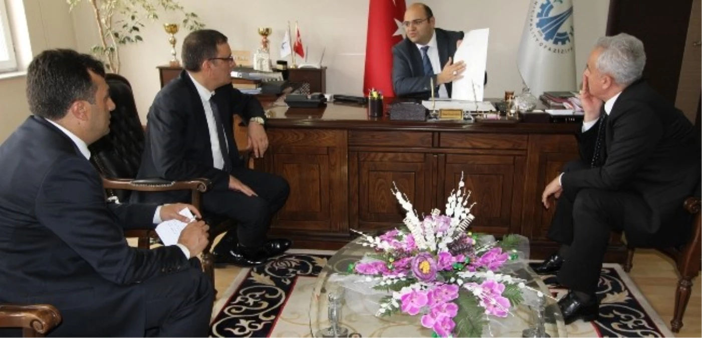 Halkbank Genel Müdürü Taşkesenlioğlu\'ndan Başkan Orhan\'a Ziyaret