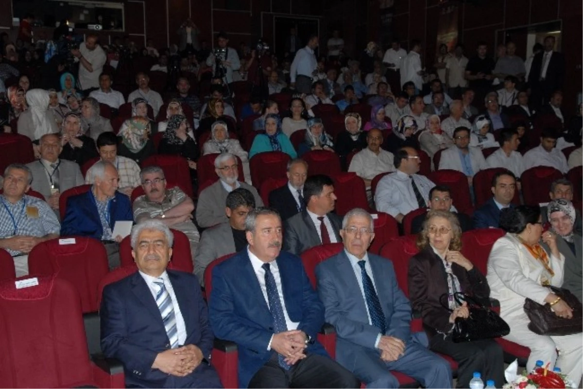 İslam Tarihçileri Diyarbakır\'da Buluştu